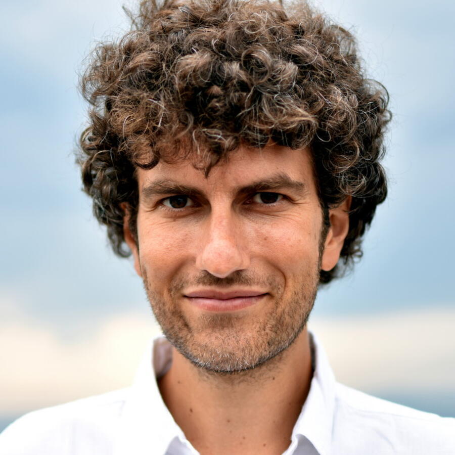Consigliere Prof. Damiano Genovese