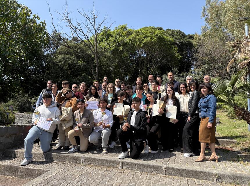 foto premiazione con tutti i partecipanti